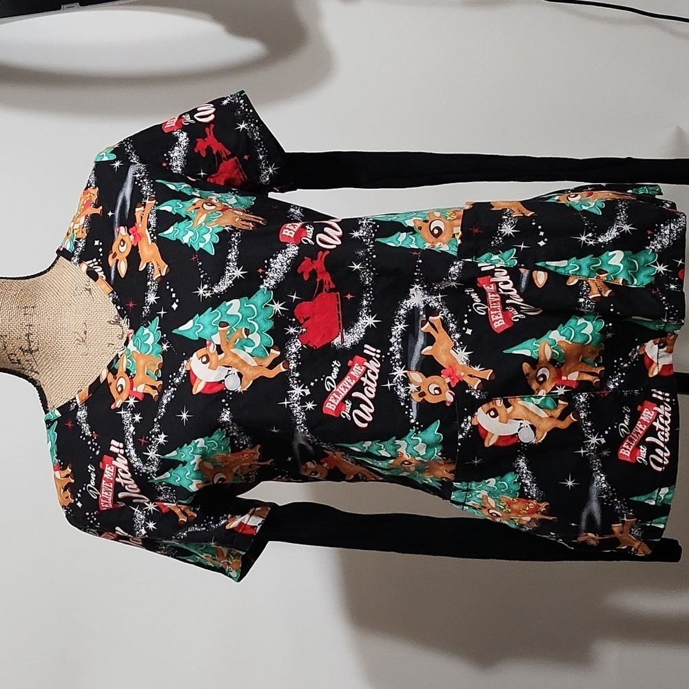 Rudolph women's medical scrubs size small